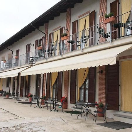 Agriturismo Le Viole Barolo Exteriér fotografie