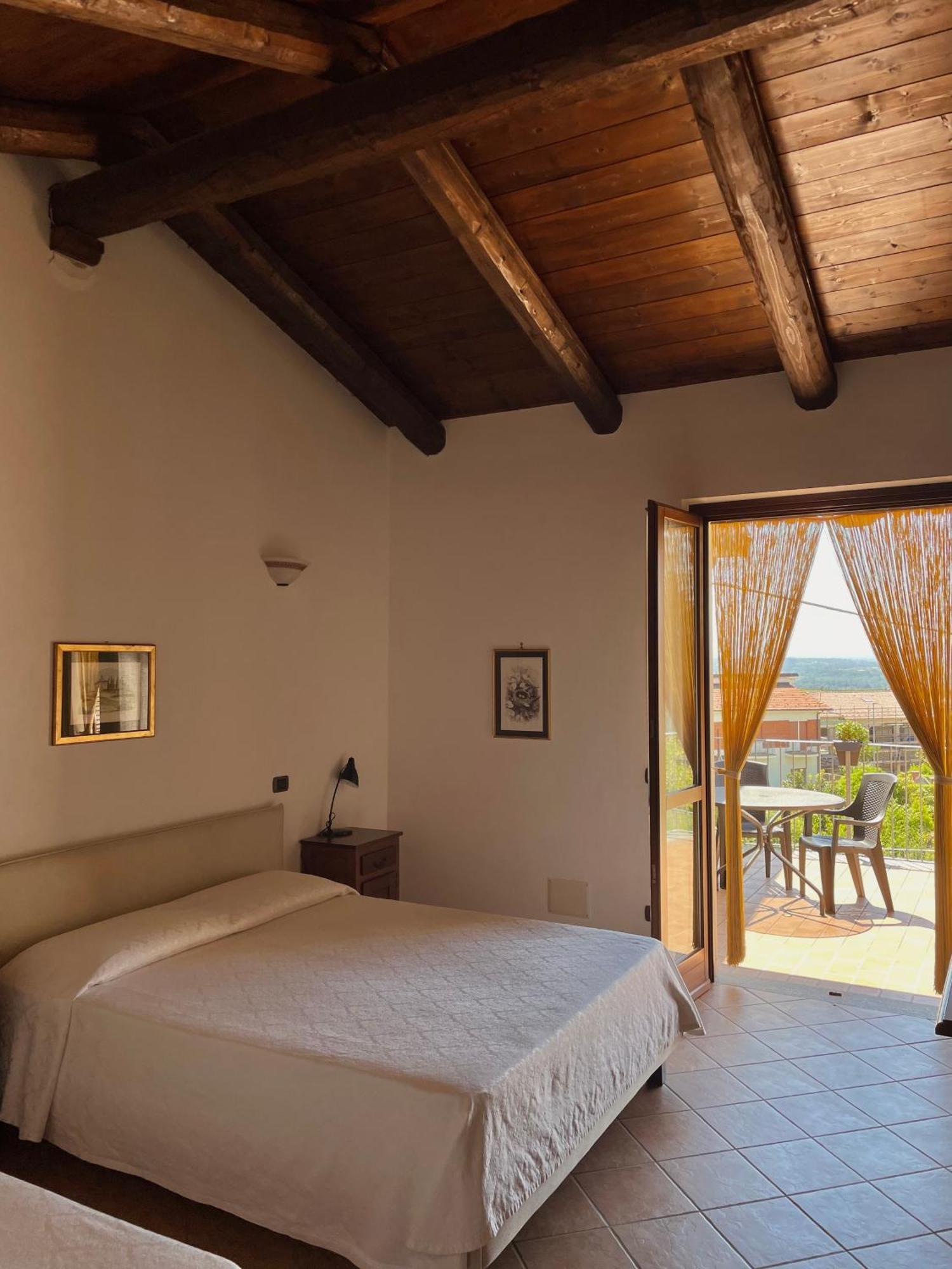 Agriturismo Le Viole Barolo Exteriér fotografie