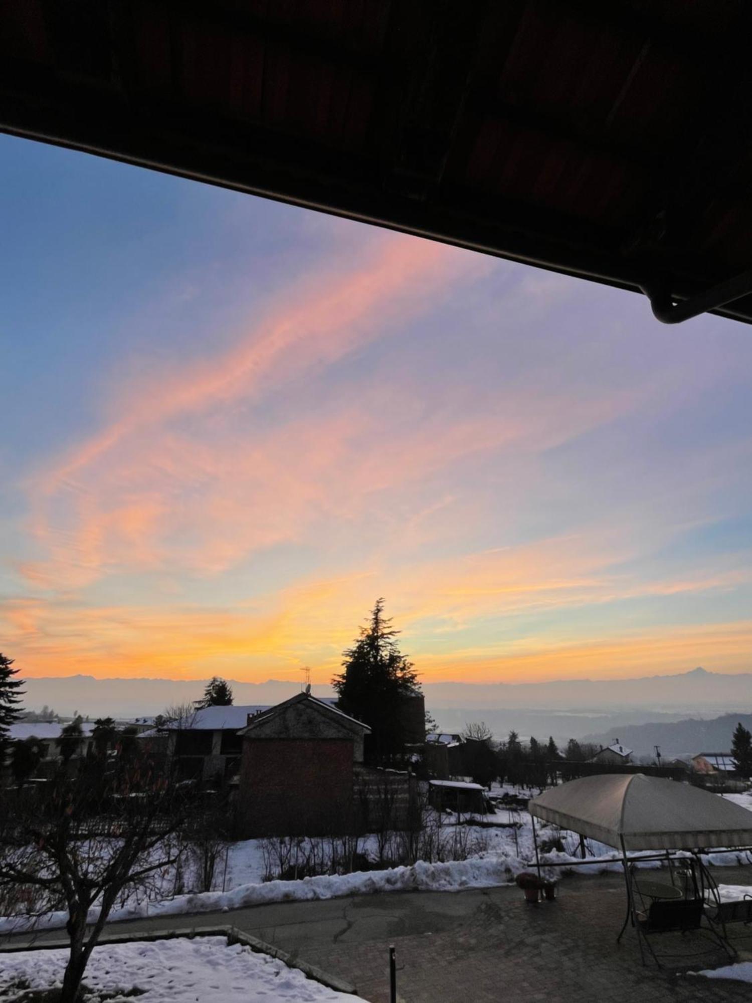 Agriturismo Le Viole Barolo Exteriér fotografie